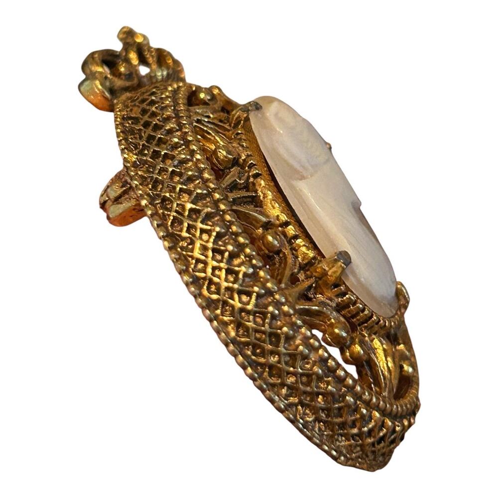FLORENZA Carved Shell Cameo Brooch - Picture 7 of 7